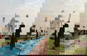 Taj Mahal Phoebe