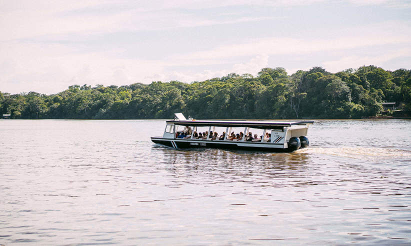 Exploring Tortuguero