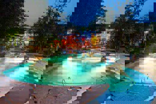 Excellent pool