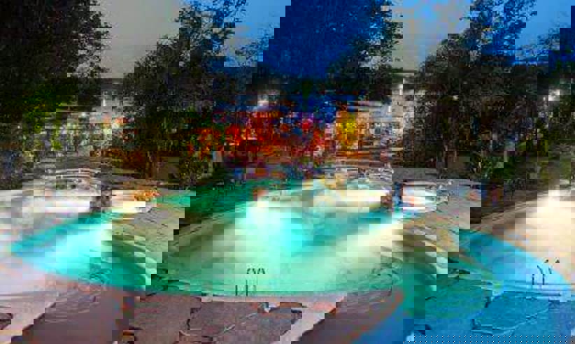 Excellent pool