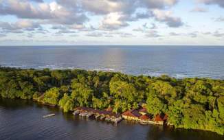 Laguna Lodge