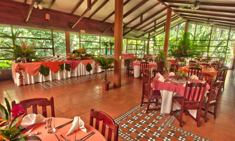 The restaurant 