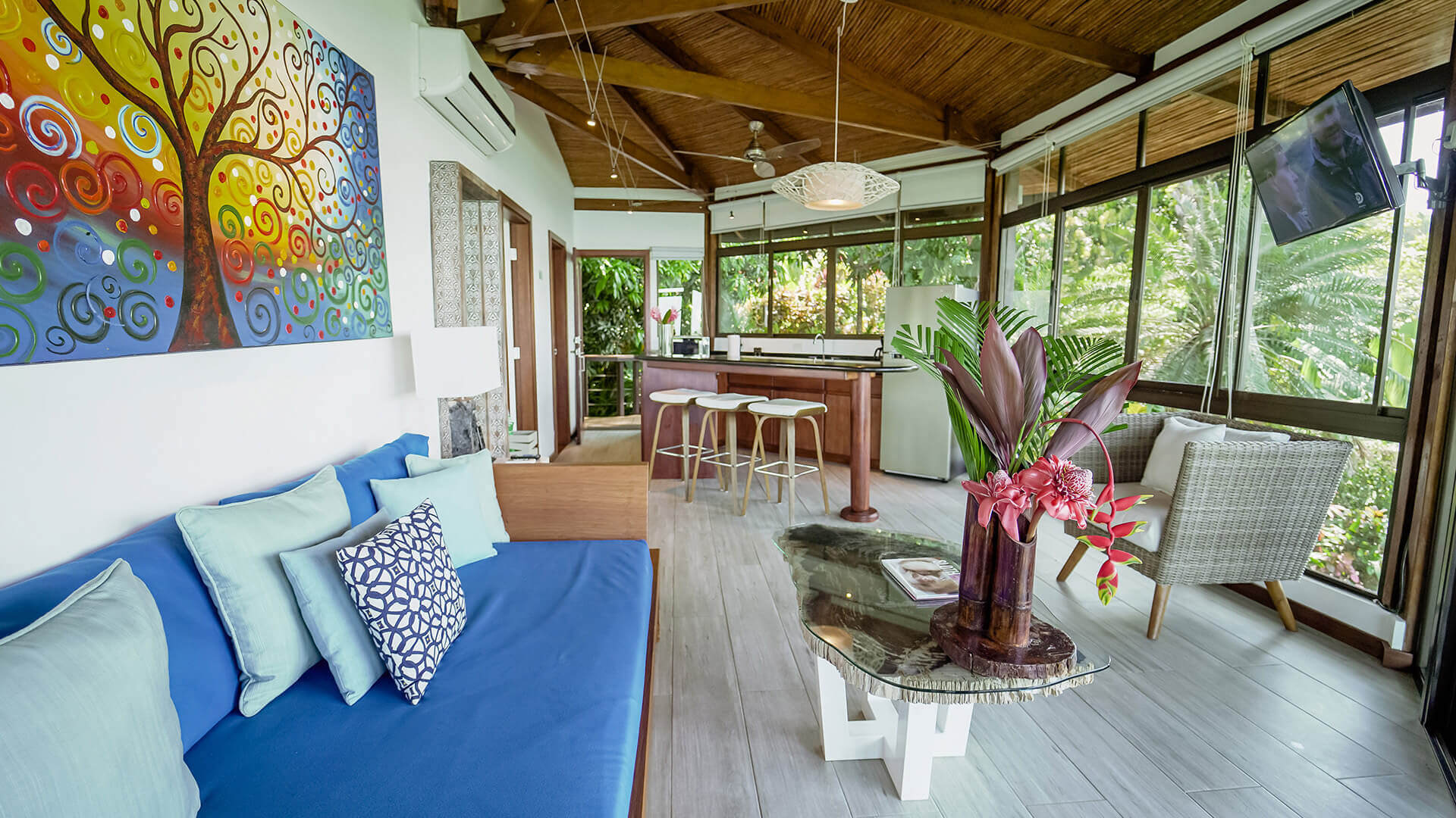 Spacious and well-appointed lounges 