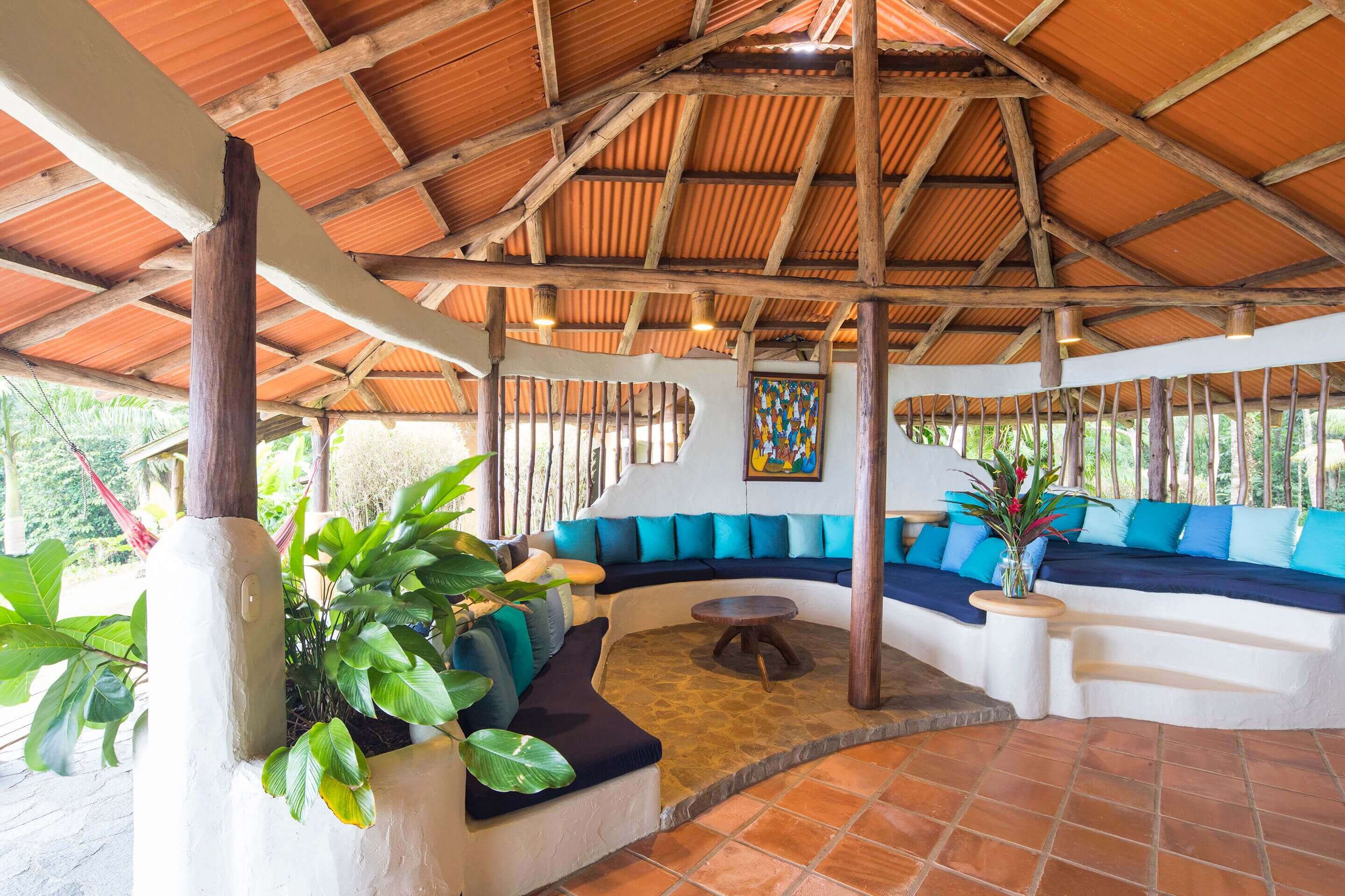 Relax in the lounge 
