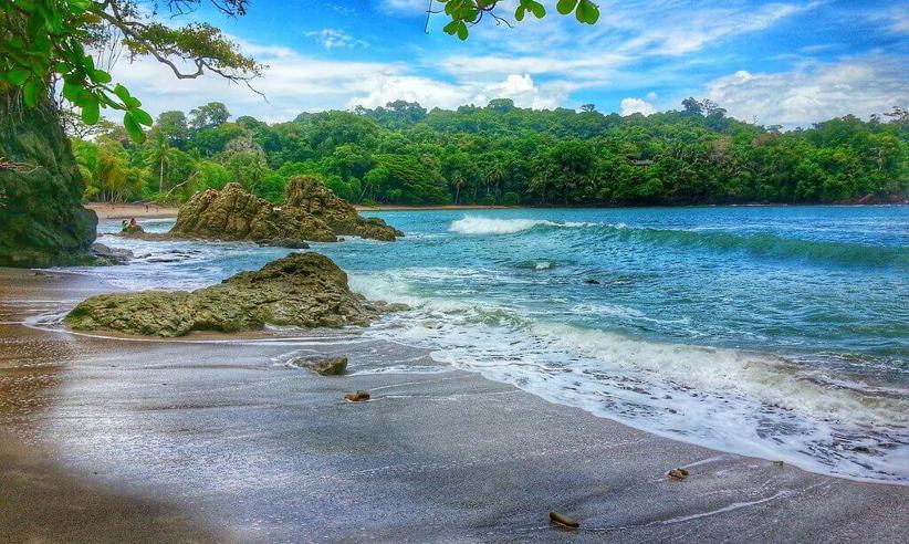 The beach is only 1.2km walking distance from the hotel