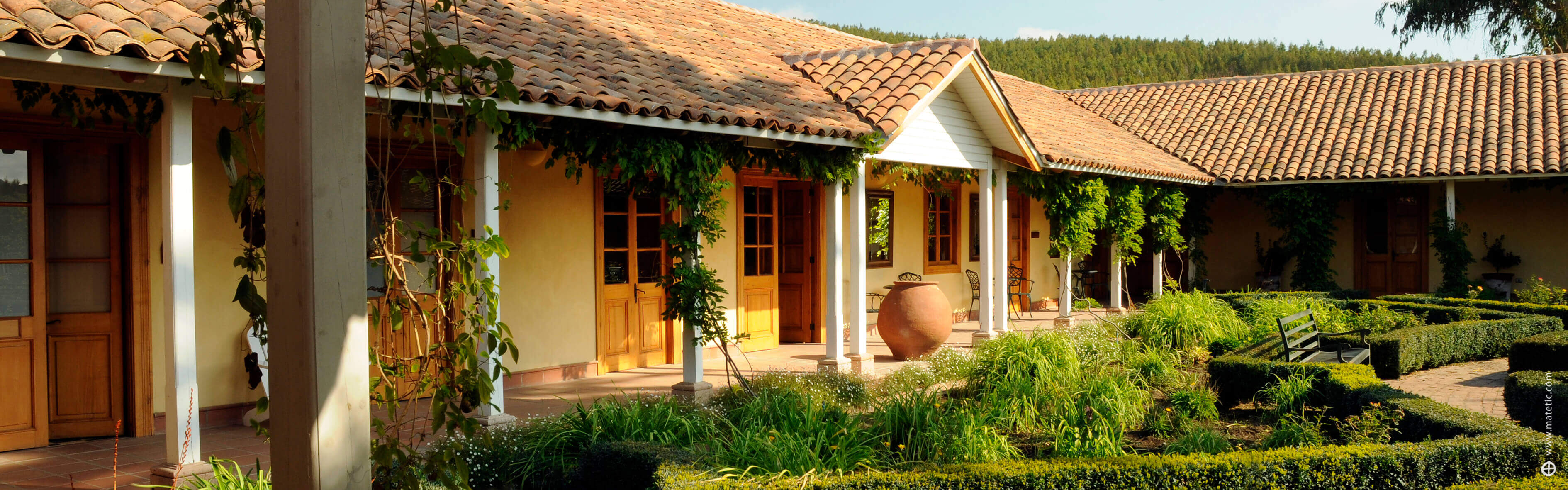 An authentic stay in the countryside