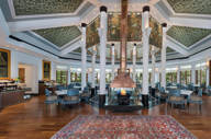 The restaurant 