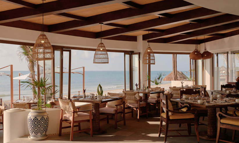 The air-conditioned restaurant 