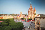 Walking distance of the cathedral and main square 