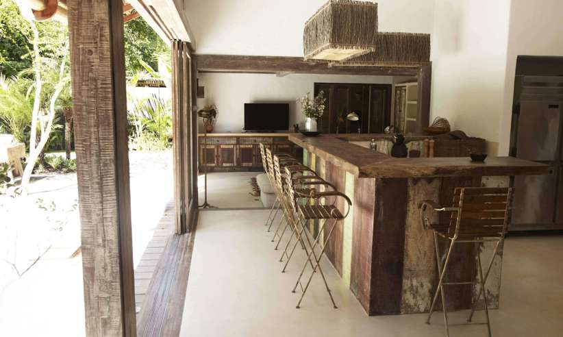 Well-appointed kitchen and spacious dining room 