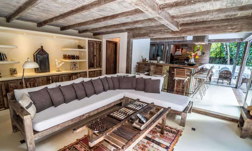 Relax in the living room 
