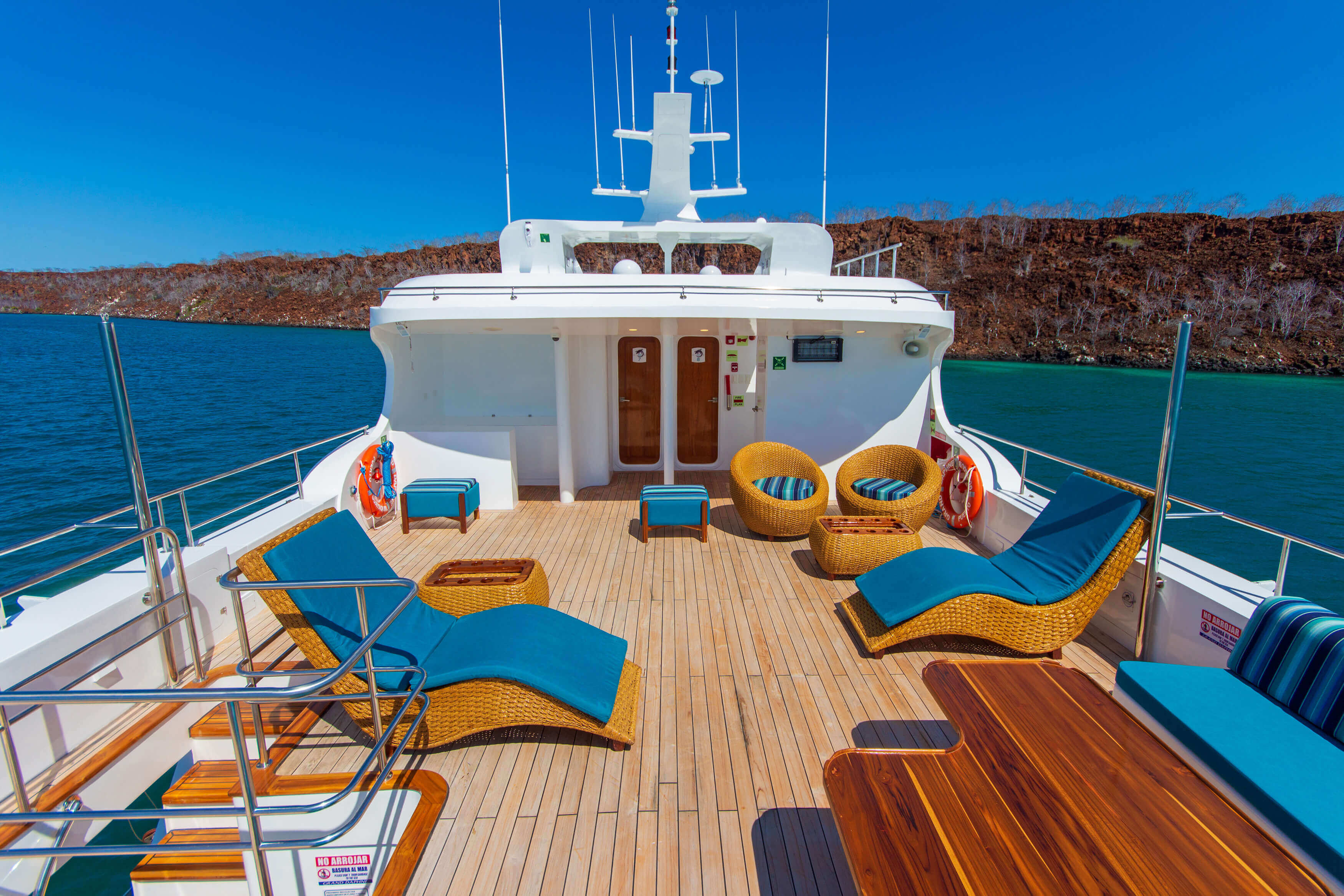 The large sun deck 