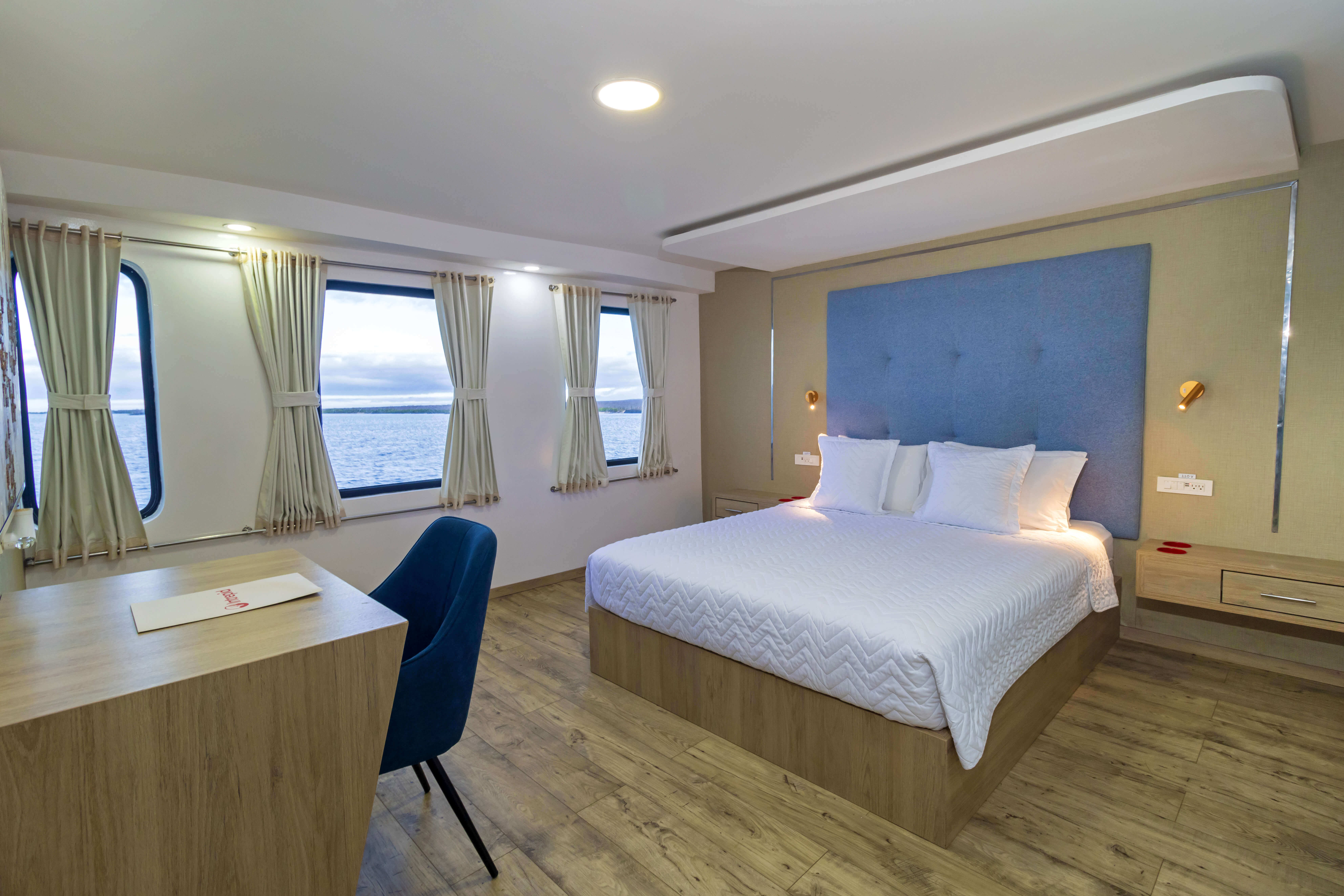 Main deck, double cabin
