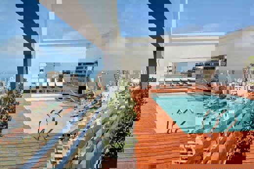 Dazzler Pool