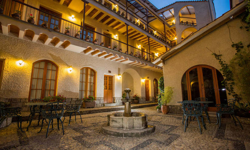 The courtyard at night 