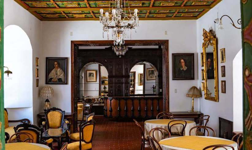 Lounge area 