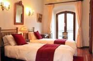 Twin room 