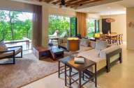Suite living room