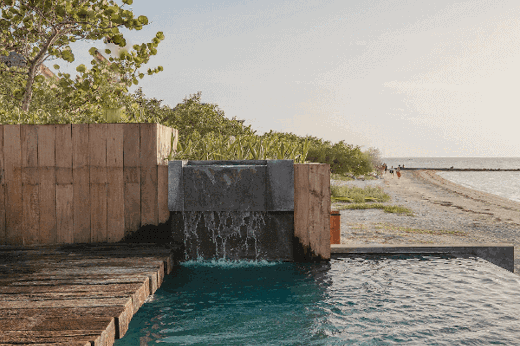 The swimming pool 