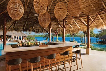 The beach bar 