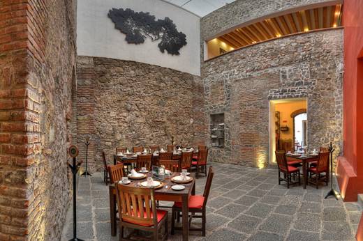 Terraza De La Reyna