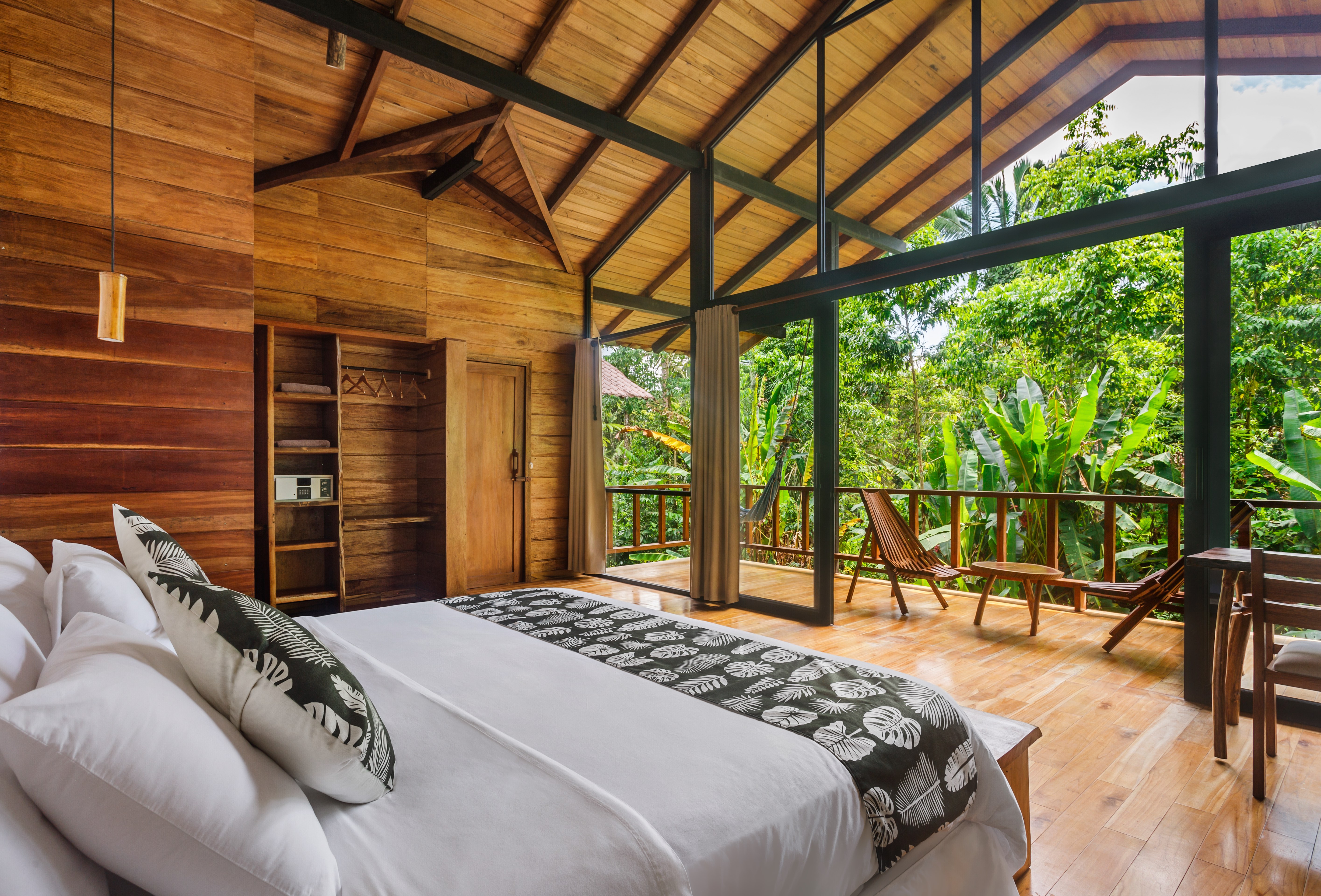 Room Standard Sacha Lodge SCH Rooms STE Matrimonial III Sacha31. Alta