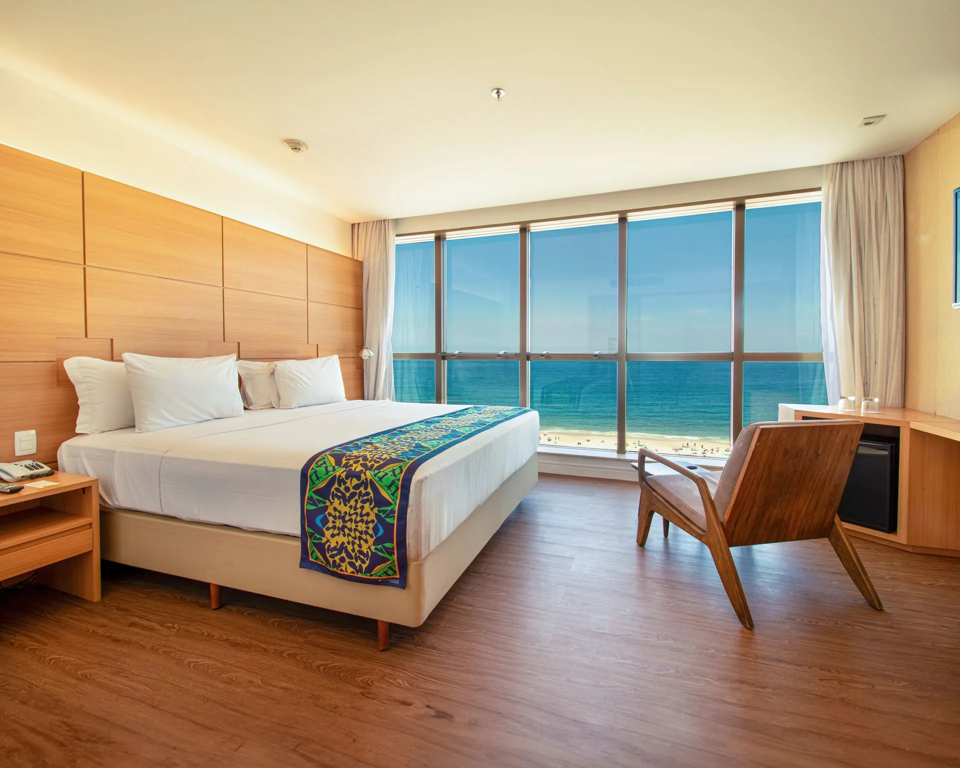 SUITE+04 1920W