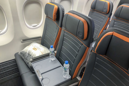 Comfort Ptemium Economy Seats