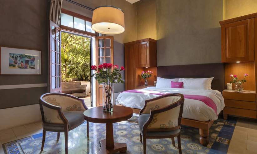 Roses Suite 1