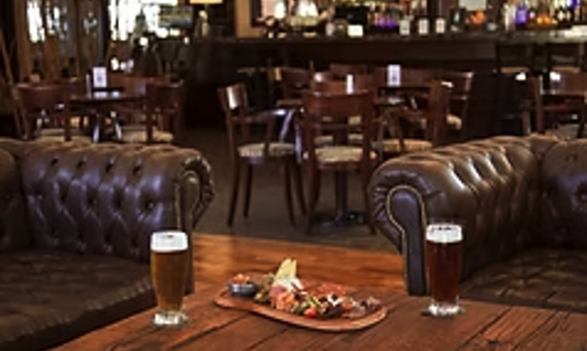 PIERROT BISTRO LOBBY BAR