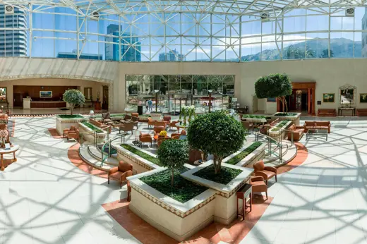 Uiodt Lobby 0090 Hor Clsc