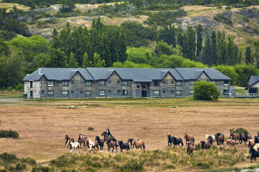 HOTEL FRONTIS CABALLOS 20250120 01