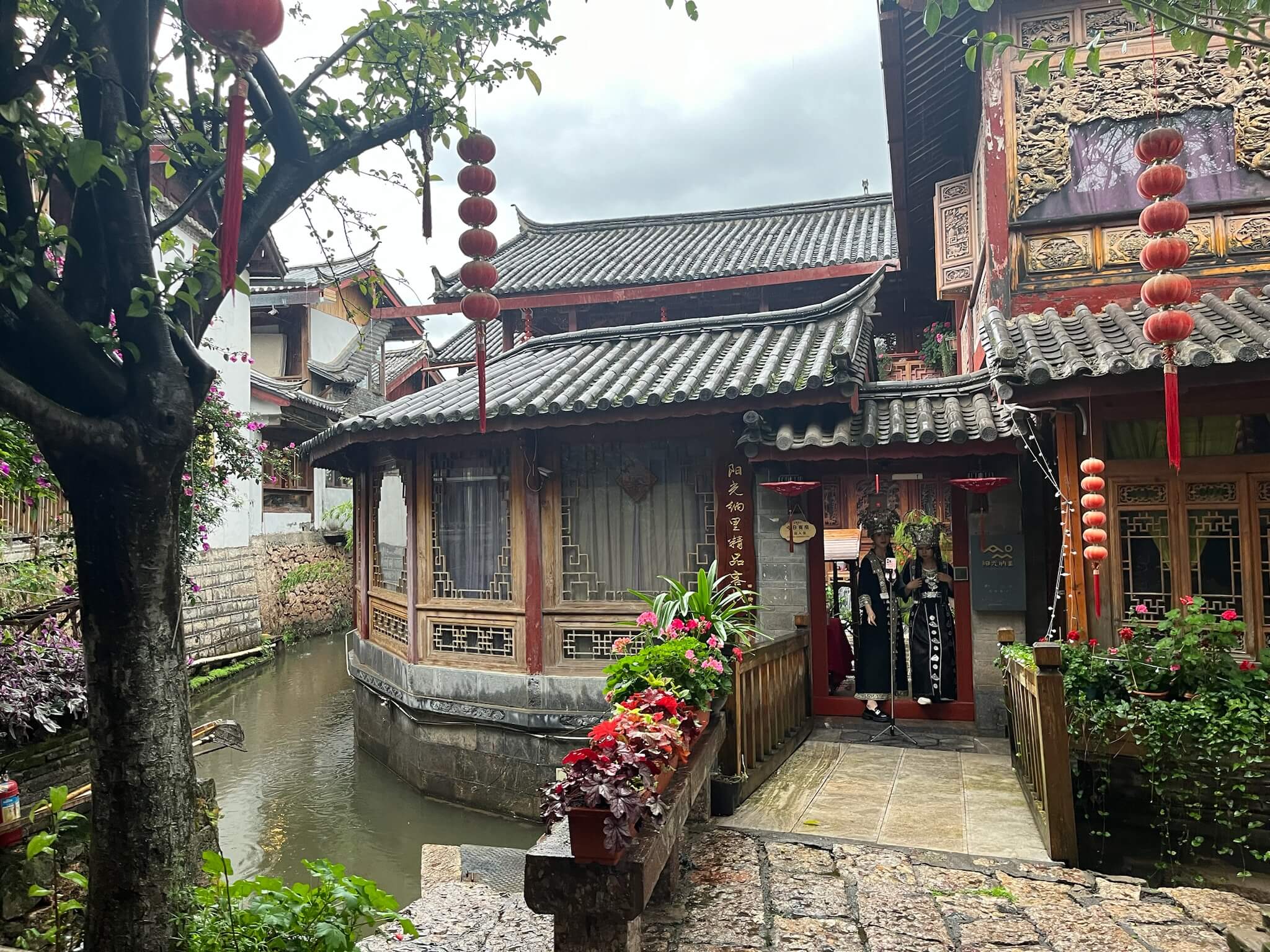 Lijiang Street Scene