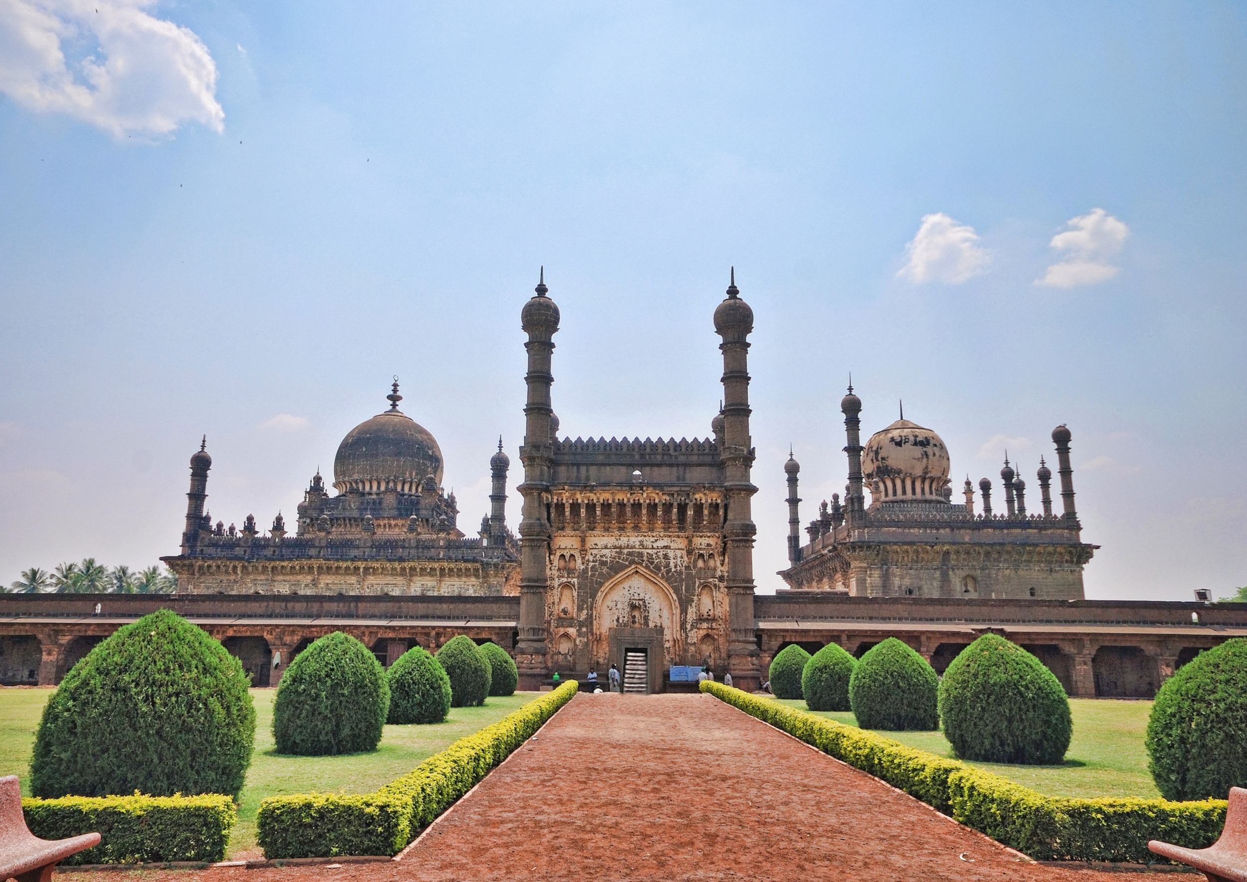 Ibrahim Rauza 1, Bijapur