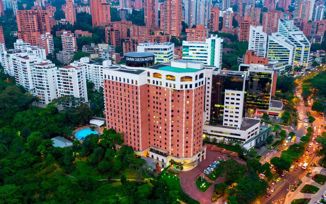 Fachada Dann Carlton Medellin 1