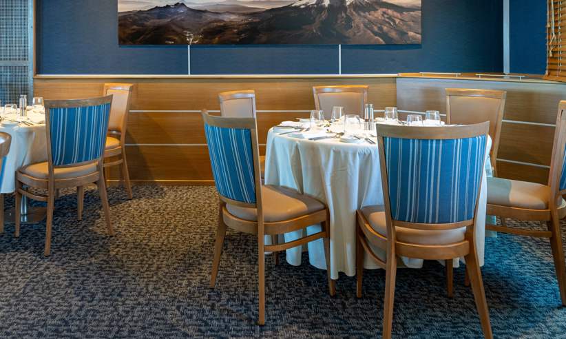 Yacht Isabela II Restaurant 6