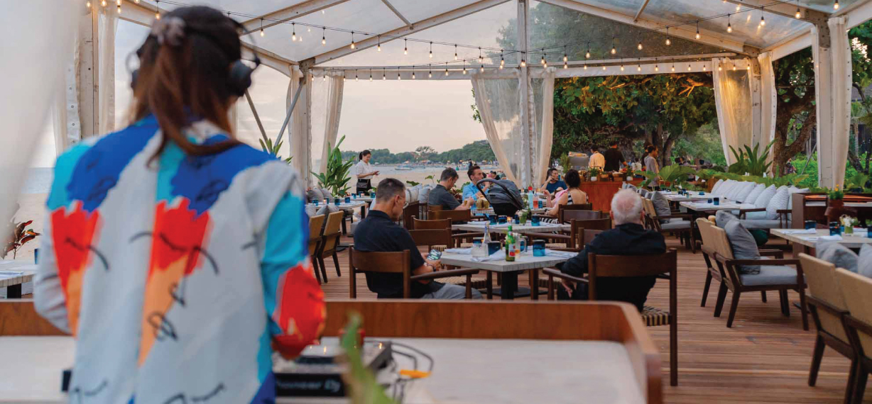Website 1128X570 Bali Beach Bar Grill Gallery 3