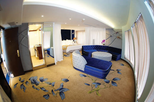 Victoria Jenna Shangri La Suite