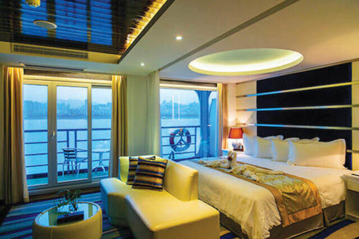 Victoria Jenna Deluxe Suite