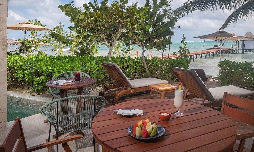 Master Suite Beach Access 01 1