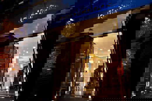 377A7e4de6f8a8b75d38480b11b65775