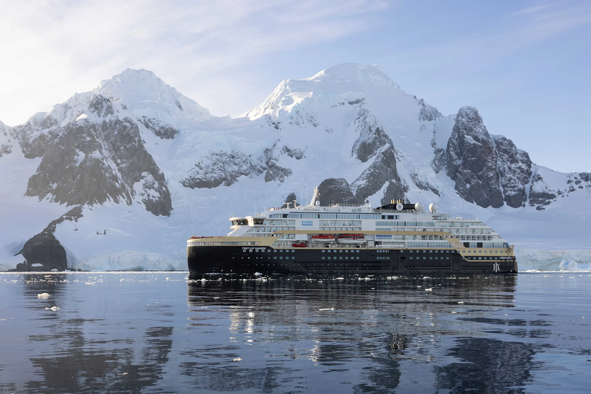 Antarctica Lemaire Channel MS Fridtjof Nansen HX 44945 Photo Espen Mills 1