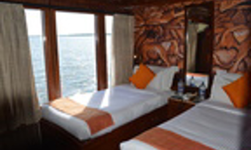 Twin Cabin