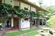 5 FACHADA BOSQUE DE PAZ COSTA RICA