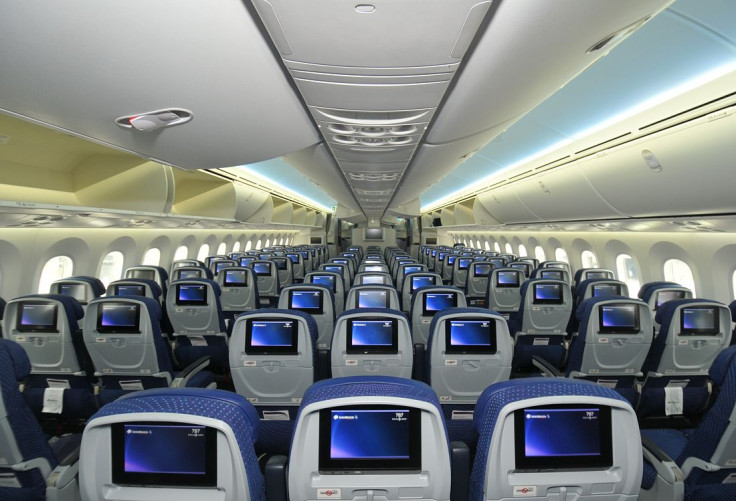 AM 787 Economy Class